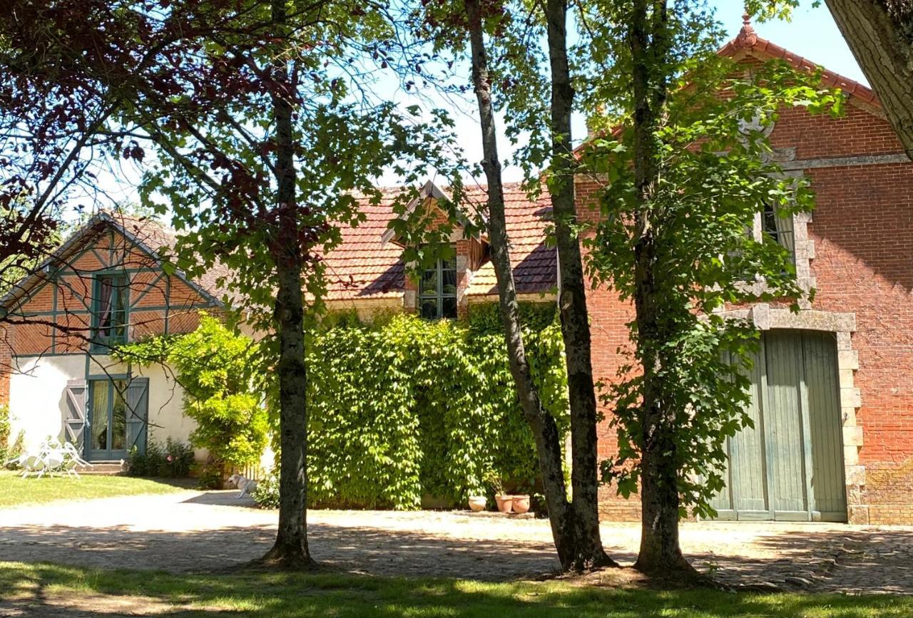 Cottages De Chateau De Vaux Yvré-lʼÉvêque Zewnętrze zdjęcie